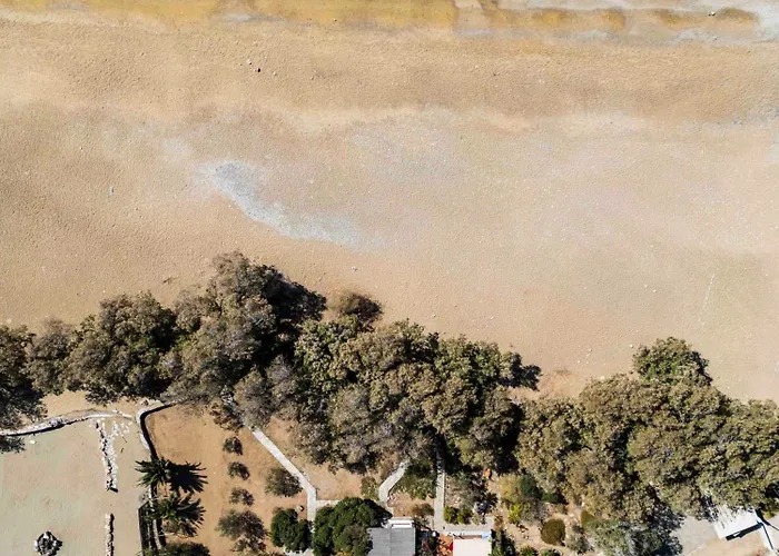 Sandy Beachfront House Serifos Сasa de vacaciones Ganema