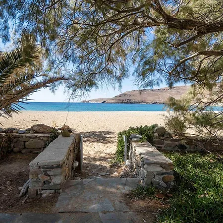 Sandy Beachfront House Serifos Ganema